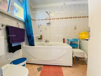 Kuća 146 m², Pula - Arsenal, 6 spavaćih soba - 21