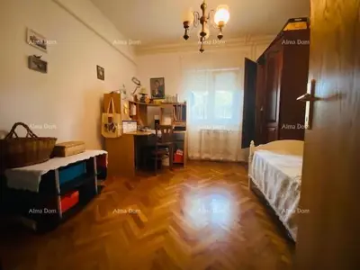 Kuća 146 m², Pula - Arsenal, 6 spavaćih soba - 16