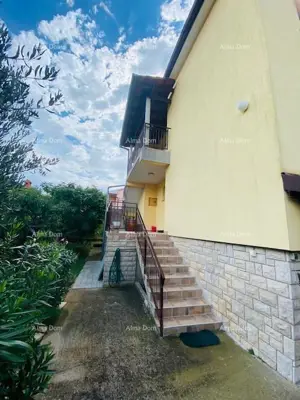 Kuća 146 m², Pula - Arsenal, 6 spavaćih soba - 7