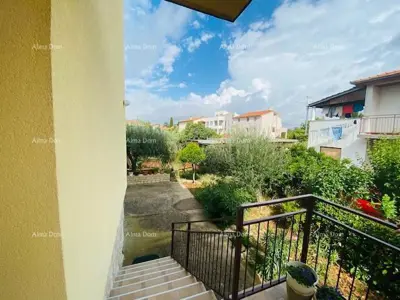Kuća 146 m², Pula - Arsenal, 6 spavaćih soba - 10