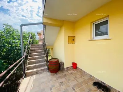Kuća 146 m², Pula - Arsenal, 6 spavaćih soba