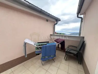 Crikveničko Zaleđe, Grižane - kuća s tri stana i garažom - 20