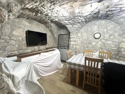 Crikveničko Zaleđe, Grižane - kuća s tri stana i garažom - 6