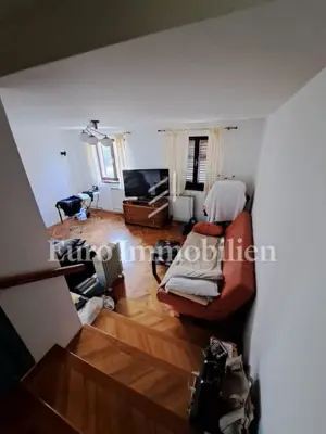 Haus 400 m², Njivice - Meerblick und Grundstück 1.280 m² - 17