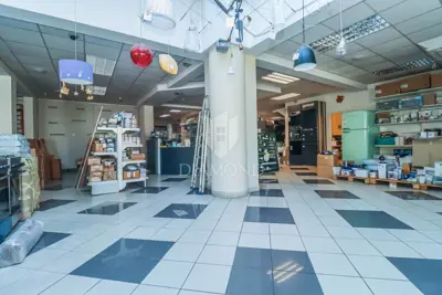 Commercial space 407 m², Pula Centar, storefront along the main road - 7