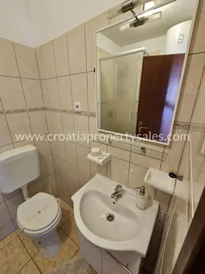 Kuća, Otok Vis, 180 m², 1 200 000 € - 8