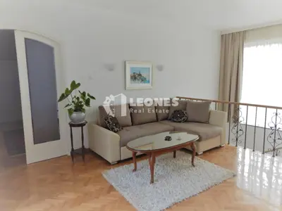 Villa 480 m², Umag - first row to the sea and pool - 19