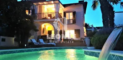 Villa 480 m², Umag - first row to the sea and pool - 3