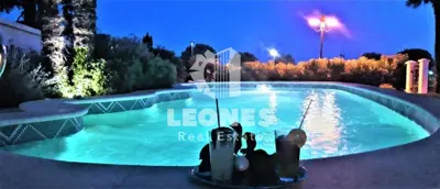 Villa 480 m², Umag - first row to the sea and pool - 4