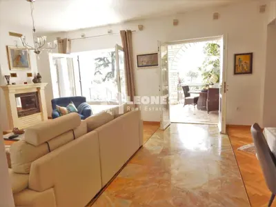 Villa 480 m², Umag - first row to the sea and pool - 12