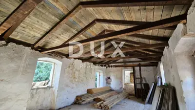House 94 m², Lukoran - stone house for renovation