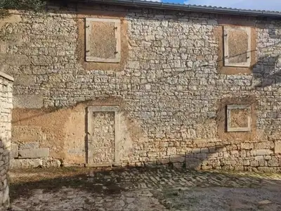 Steinhaus 216 m², Tinjan - zur Adaptierung - 15