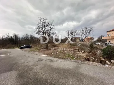 Building plot 805 m², Viškovo - quiet location