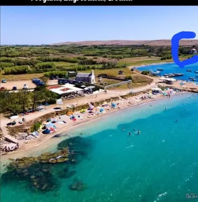 Građevinsko zemljište 300 m², Povljana - prvi red do mora
