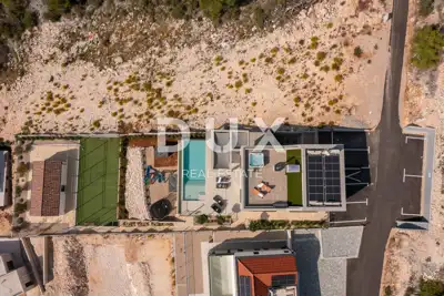 Villa 361 m², Šibenik - pool, sauna and sports court - 16