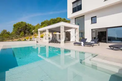 Villa 361 m², Šibenik - pool, sauna and sports court - 11