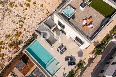 Villa 361 m², Šibenik - pool, sauna and sports court - 15