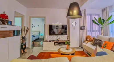 Apartment 90 m², Novigrad - first row to the sea and beach - 8
