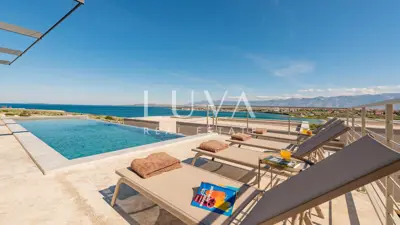 Haus 193 m², Povljana - Meerblick und Pool