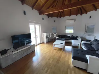 Apartment for rent in Vrhovčak, 150 m² - 10