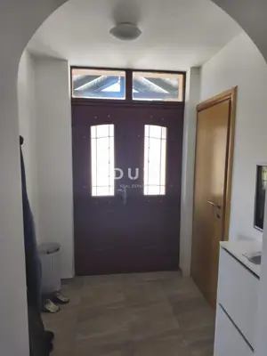 Apartment for rent in Vrhovčak, 150 m²
