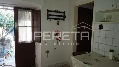 Kuća u centru Vele Luke, zajednički dvor i blizina mora - 21