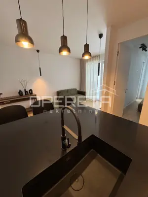 Stan 59 m², Split Duilovo, pogled na more i lođa - 11