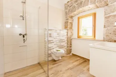 House for sale in Vrbnik, 150 m² - 13
