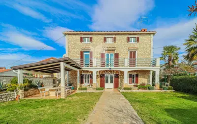 Kuća 243 m², Umag - 1. red do mora - 2