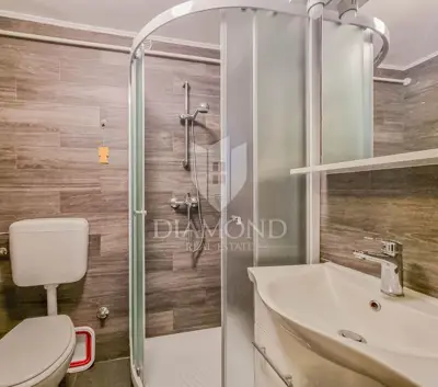 Kuća 243 m², Umag - 1. red do mora - 10
