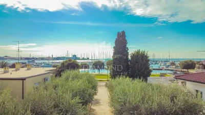 Kuća 243 m², Umag - 1. red do mora - 14