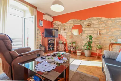 Kuća 243 m², Umag - 1. red do mora - 3