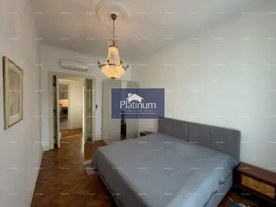 Stan 93 m², Pula Centar - 2 spavaće sobe, terasa - 4