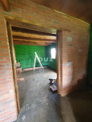 SLUNJ, GORNJI LAĐEVAC - Attractive investment under construction - traditional - 8