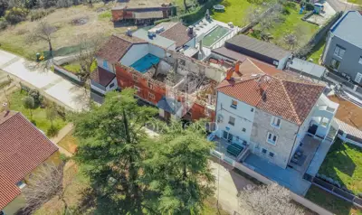 Kuća u nizu, Umag okolica, 400 m² i pogled na more