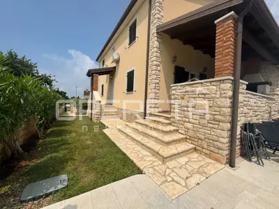 House for sale in Umag, 145 m² - 18