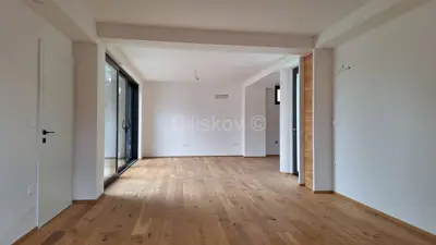 Stan 135 m², Varaždin centar, 2 sobe i terasa - 2