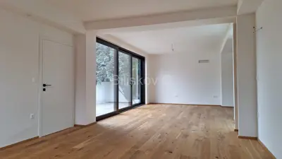 Stan 135 m², Varaždin centar, 2 sobe i terasa - 3