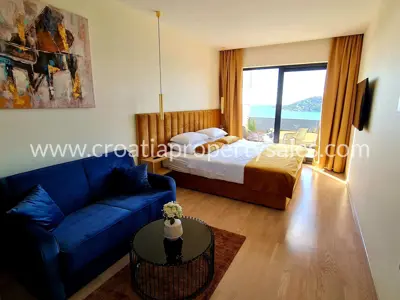 Villa in Rogoznica, Meerblick und Überlaufpool - 6