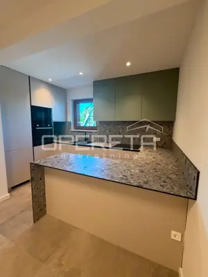 Stan 113 m², Kukljica - dvoetažni, vrt i terasa - 2
