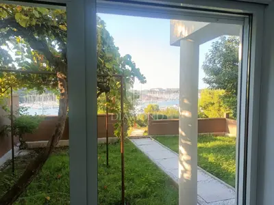 Apartment, Nova Veruda, first row to the sea and garden