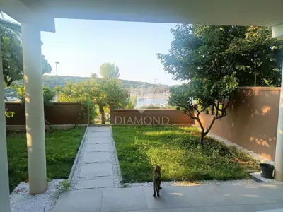 Apartment, Nova Veruda, first row to the sea and garden - 2