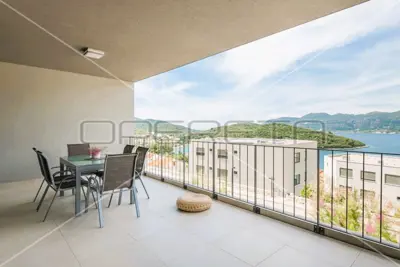 Luksuzan stan s očaravajućim pogledom i blizinom plaže La Banya - 21