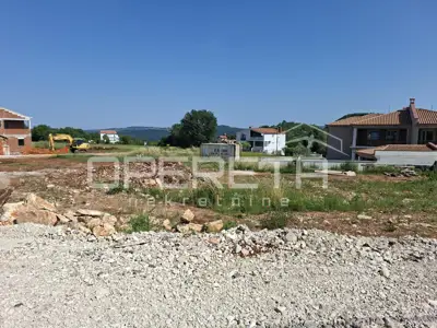Bauland 657 m², Momjan - ruhige Lage - 4