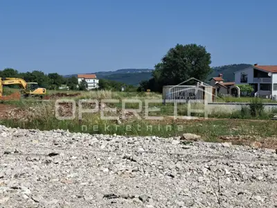 Bauland 657 m², Momjan - ruhige Lage - 3