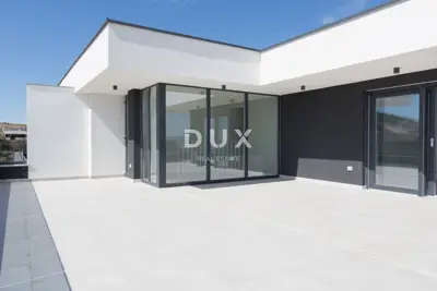 Wohnung 127,8 m², Vodice - 4 Zimmer, Dachterrasse - 13