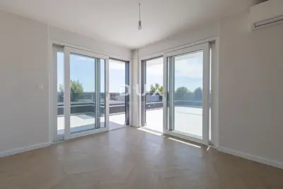 Wohnung 127,8 m², Vodice - 4 Zimmer, Dachterrasse - 10