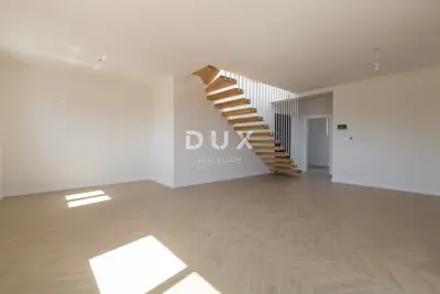 Wohnung 127,8 m², Vodice - 4 Zimmer, Dachterrasse - 3