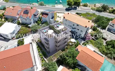 Apartments in Trogir, 2 minutes to the beach and a quiet area