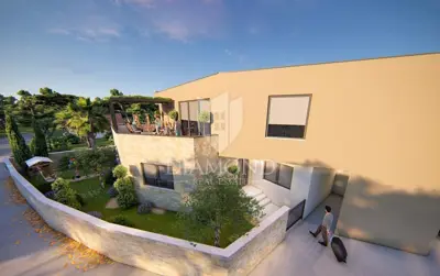 Kuća 244 m², Šišan - dvije stambene jedinice i bazen - 5